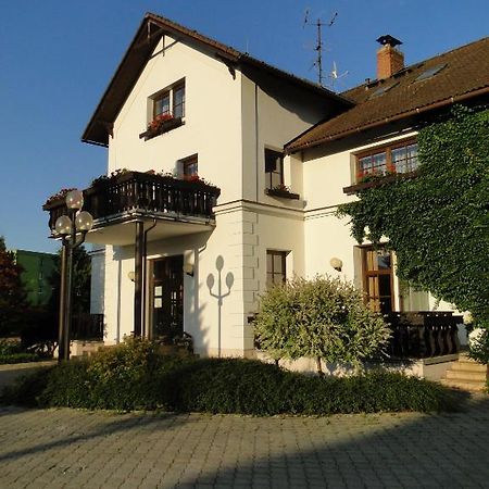 Villa Zerotin Penzion Bed & Breakfast Velke Losiny Luaran gambar