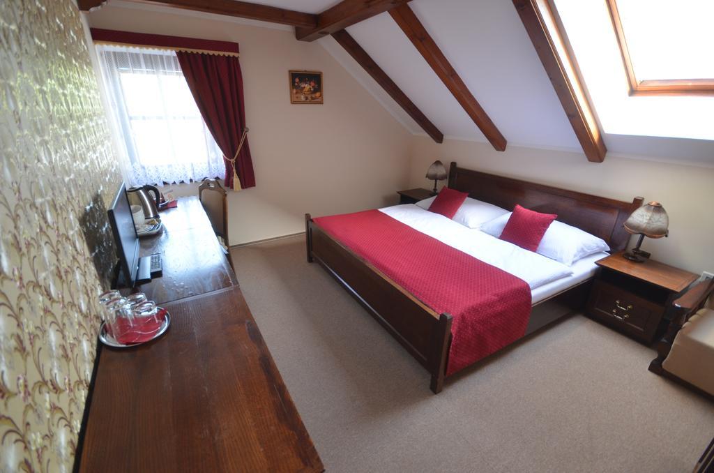Villa Zerotin Penzion Bed & Breakfast Velke Losiny Luaran gambar