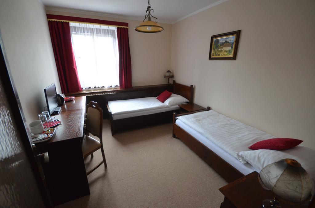 Villa Zerotin Penzion Bed & Breakfast Velke Losiny Luaran gambar