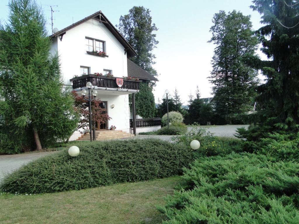 Villa Zerotin Penzion Bed & Breakfast Velke Losiny Luaran gambar