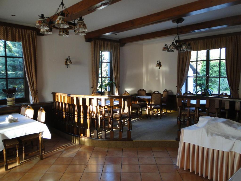 Villa Zerotin Penzion Bed & Breakfast Velke Losiny Luaran gambar