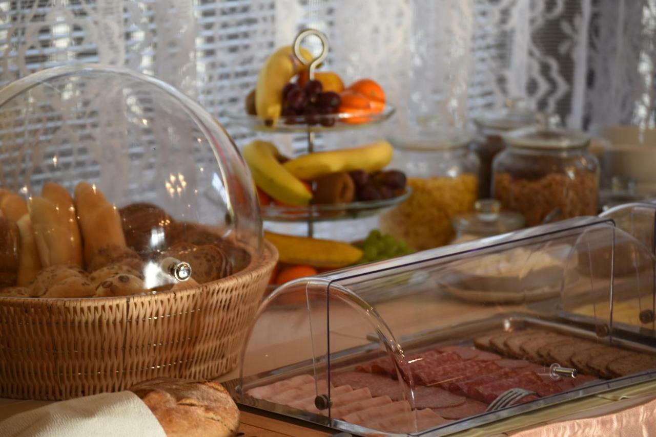 Villa Zerotin Penzion Bed & Breakfast Velke Losiny Luaran gambar
